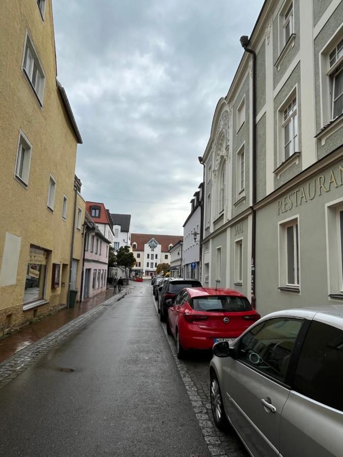 Zimmer Zum Vermieten Direkt An Der Donau Und Am Schloss Neuburg an Der Donau Luaran gambar